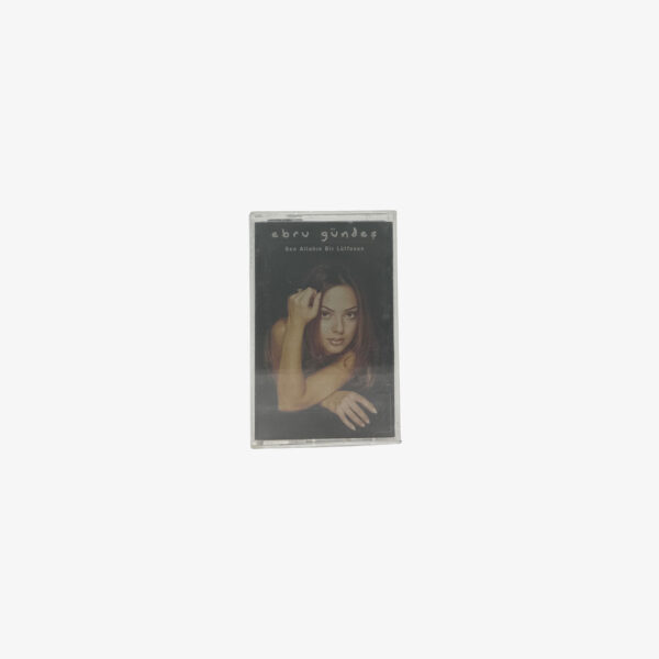 Kaset - Ebru Gündeş | Sen Allah'ın Bir Lütfusun